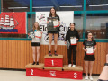 24-Siegerehrung-U19-mit-Fiona-auf-1-und-Marleen-auf-2